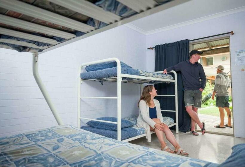 Семейный Номер Совместный Санузел, Lancelin Lodge
