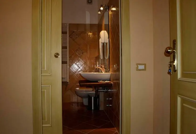 バスタブ付きスタンダードルーム, Locanda Degli Sfizi
