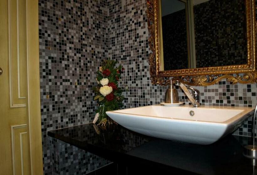 标准间带漩涡浴缸, Locanda Degli Sfizi