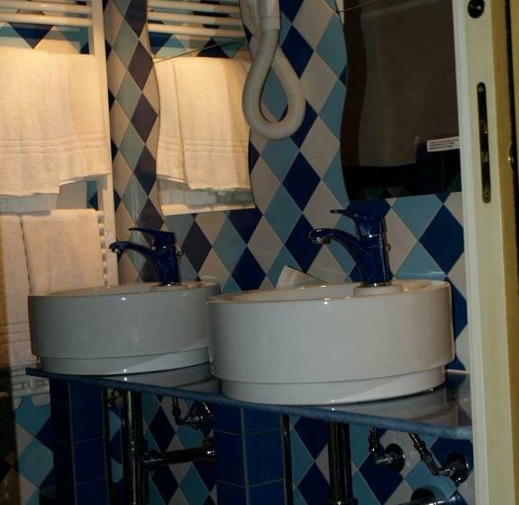 标准间带漩涡浴缸, Locanda Degli Sfizi