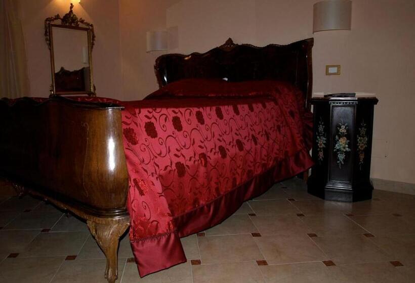 高级房间带漩涡浴缸, Locanda Degli Sfizi