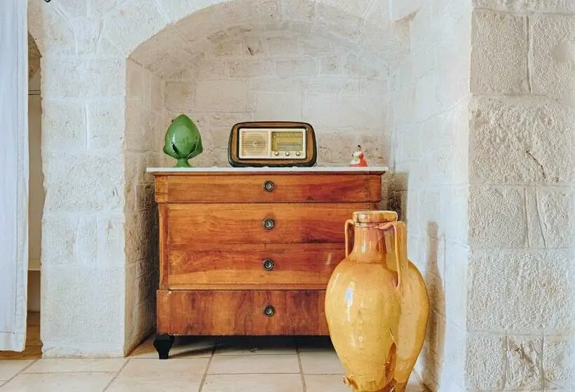 Juniorsviitti, Trullo Santangelo