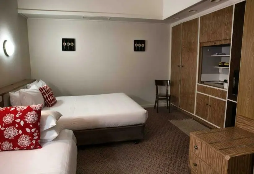 スタンダードルーム, Burkes Hotel Motel