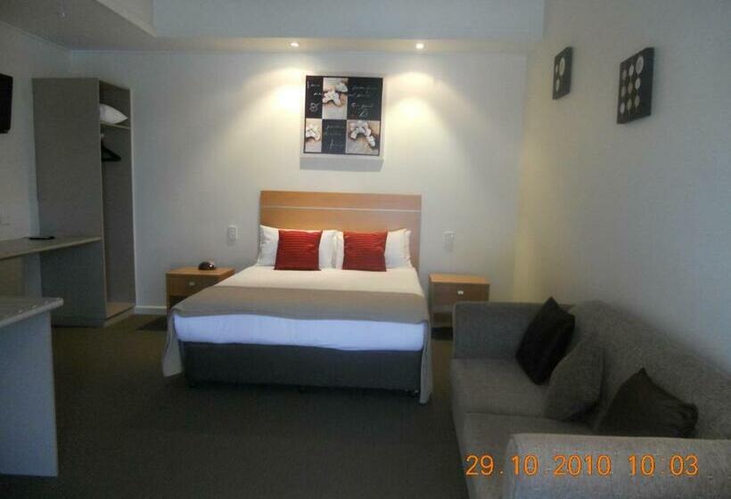 スーペリアールーム, Burkes Hotel Motel