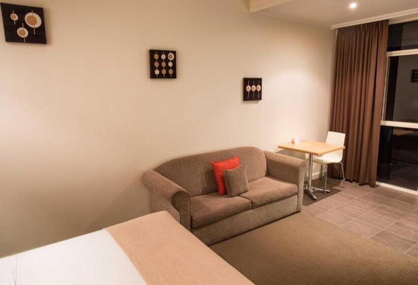 スーペリアールーム, Burkes Hotel Motel