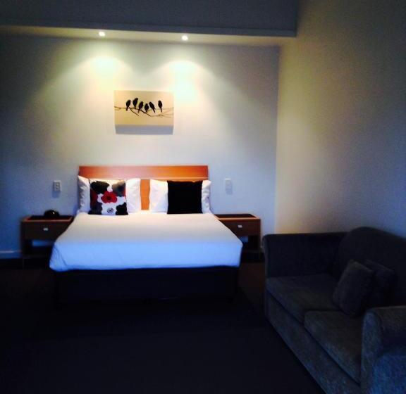 スーペリアールーム, Burkes Hotel Motel