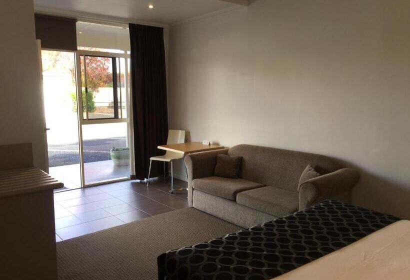 スーペリアールーム, Burkes Hotel Motel