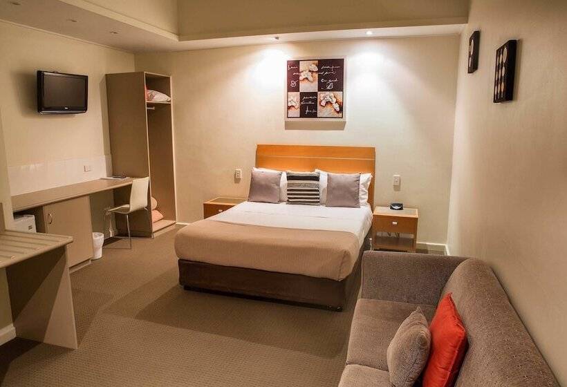 スーペリアールーム, Burkes Hotel Motel