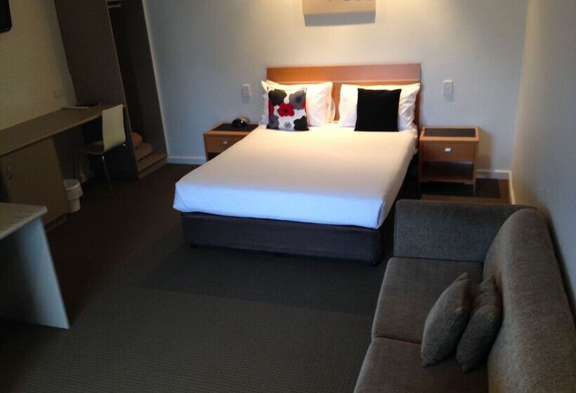 수피리어 룸, Burkes Hotel Motel
