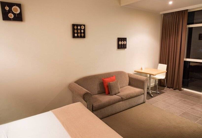 スーペリアールーム, Burkes Hotel Motel