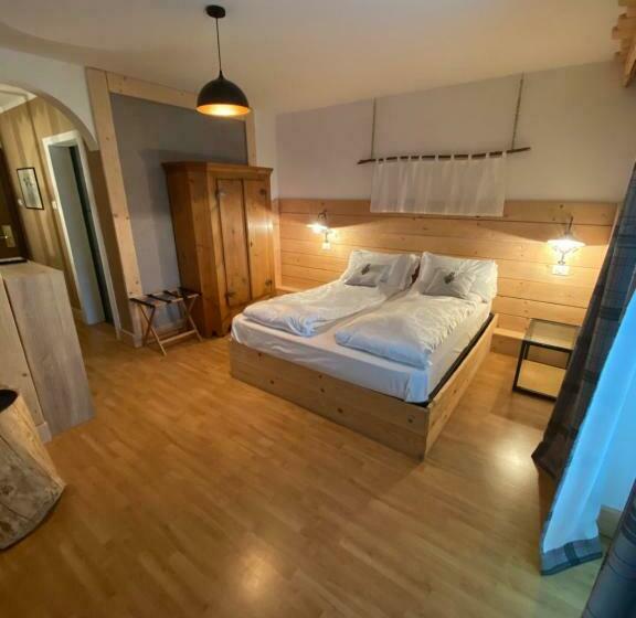 חדר משפחתי, Almhof