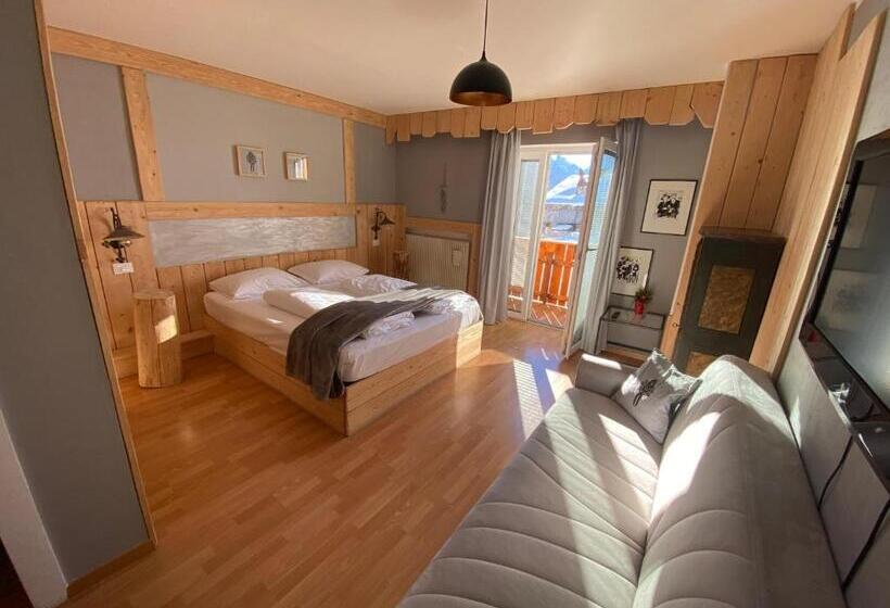 חדר משפחתי, Almhof