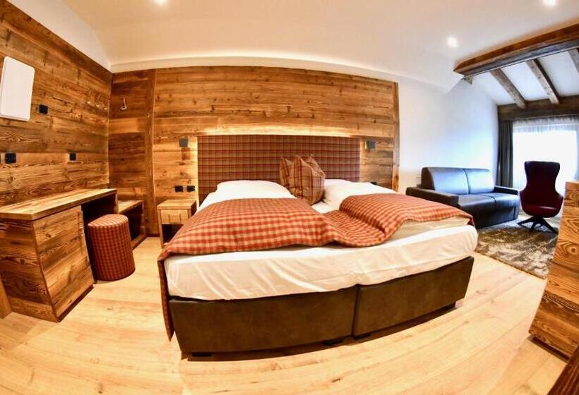 غرفة قياسية رباعية, Alpenrose Wellness