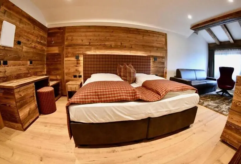 Standard Neljän Hengen Huone, Alpenrose Wellness