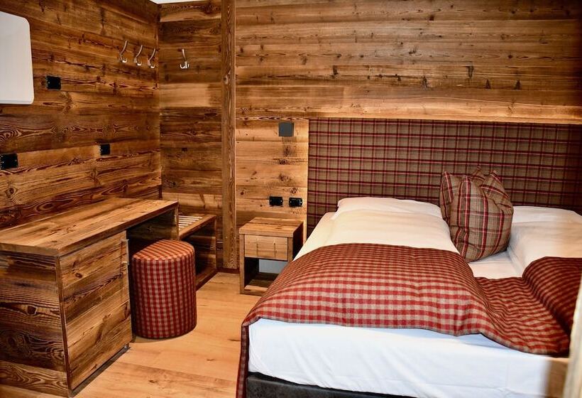 غرفة قياسية رباعية, Alpenrose Wellness