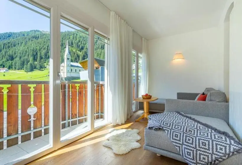Perhehuone, Bella Vista