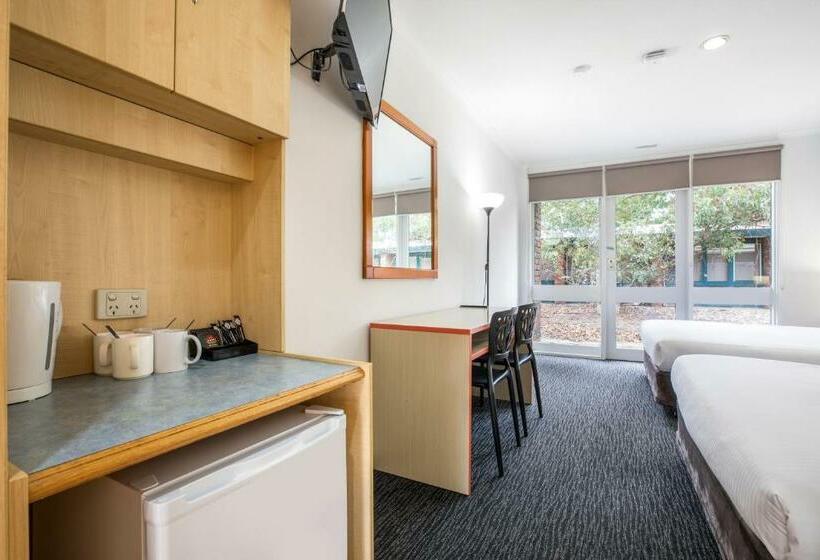 标准工作室, Burvale