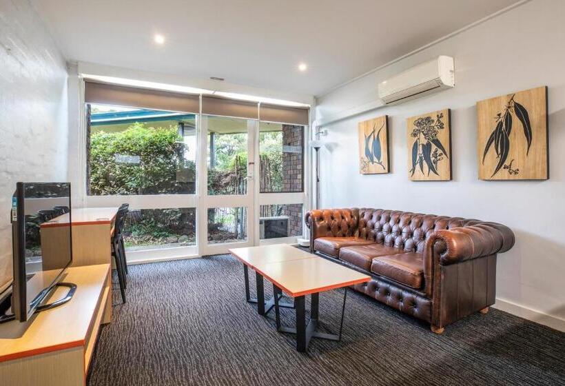 带2个卧室的公寓, Burvale