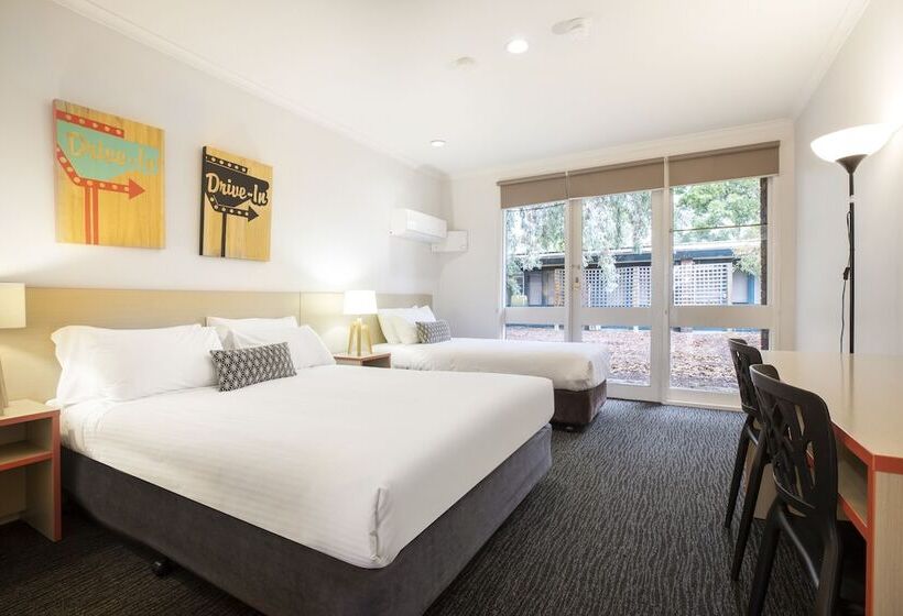 标准工作室, Burvale