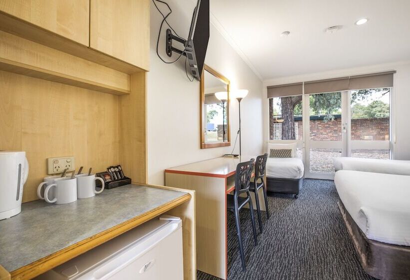 家庭工作室, Burvale