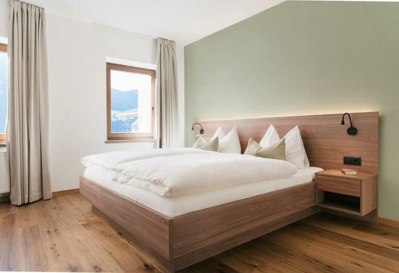 带阳台的高级房间, Gasthaus Post