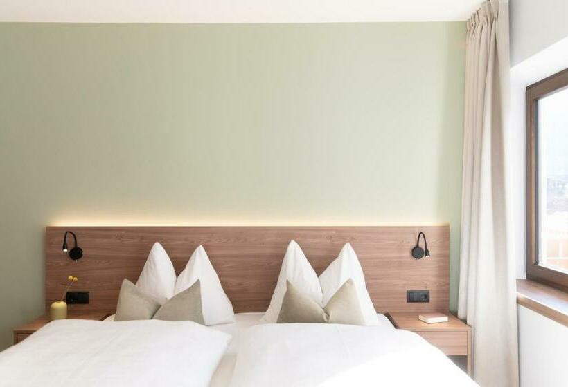 带阳台的高级房间, Gasthaus Post