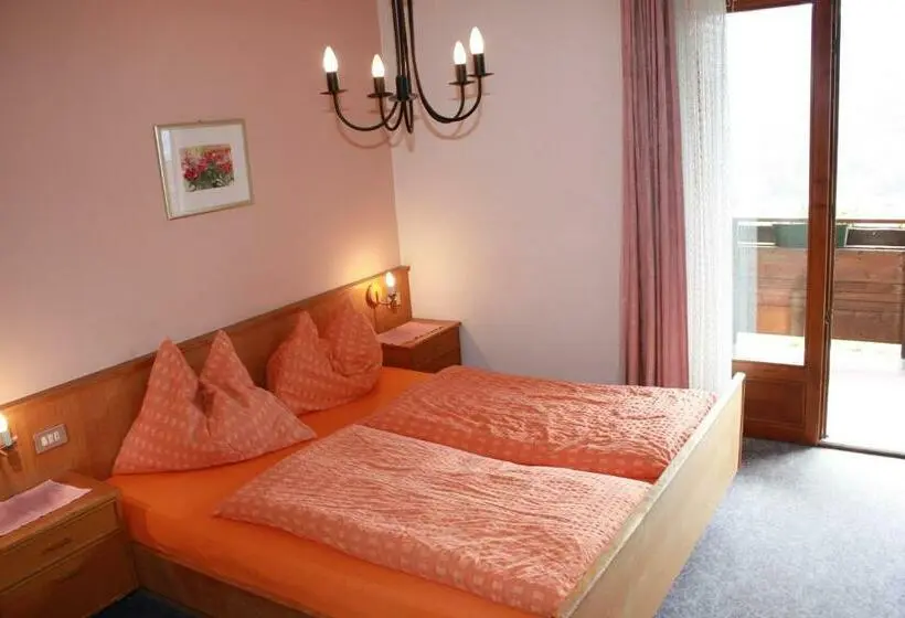 Basic-huone, Gasthof Hotel Wöhrmaurer