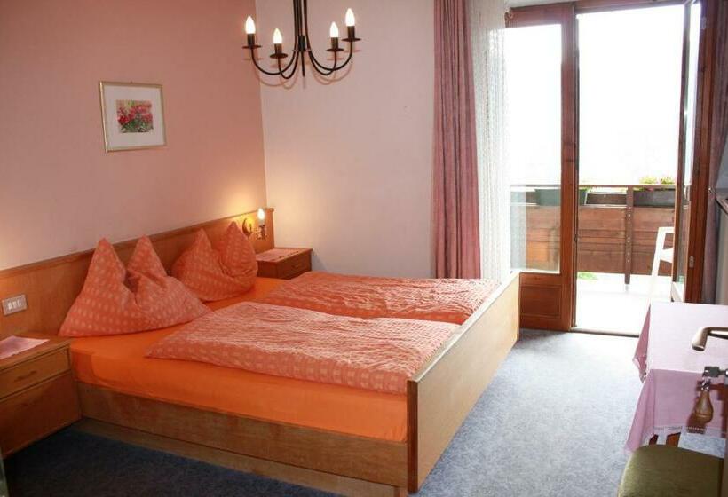 חדר סטנדרט עם מרפסת, Gasthof Hotel Wöhrmaurer