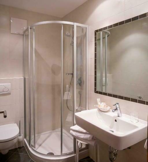 חדר סטנדרט לארבעה, Martinerhof