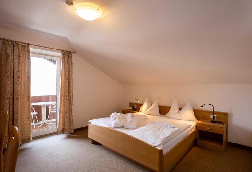 חדר אקונומי, Martinerhof