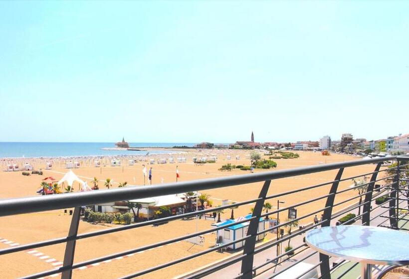 Quarto Estandar Vista Mar com Sacada, Riviera