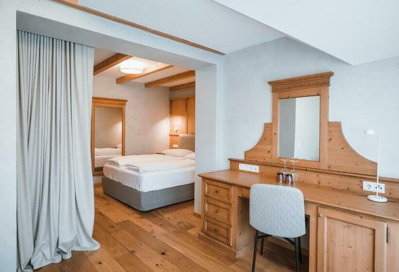 סוויטת ג'וניור עם מרפסת, Solvie