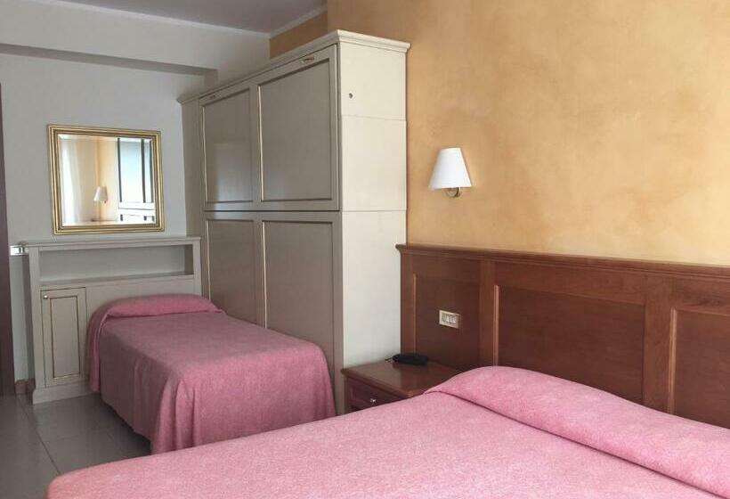 חדר משפחתי, Sporting