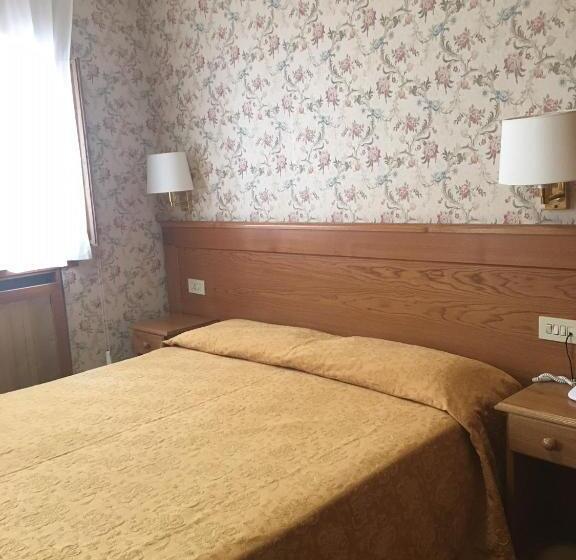 חדר אקונומי, Sporting