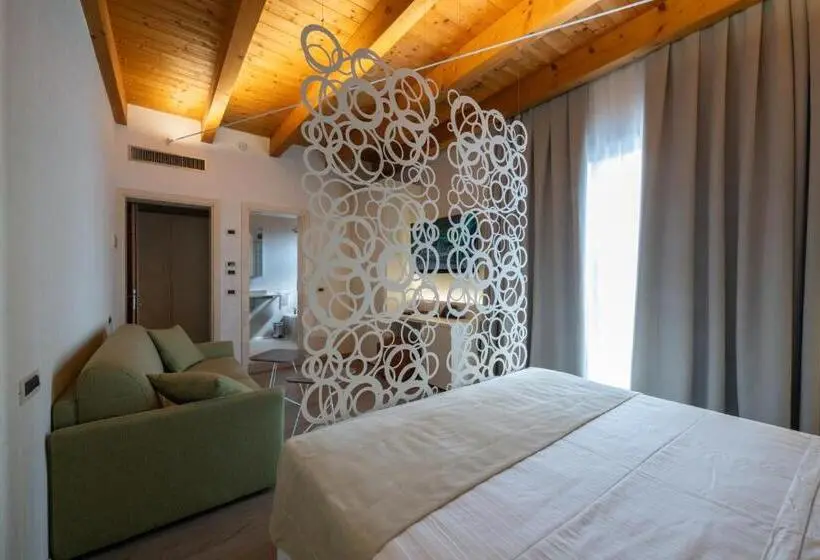 Deluxe-huone King-vuode, Villa Angelina