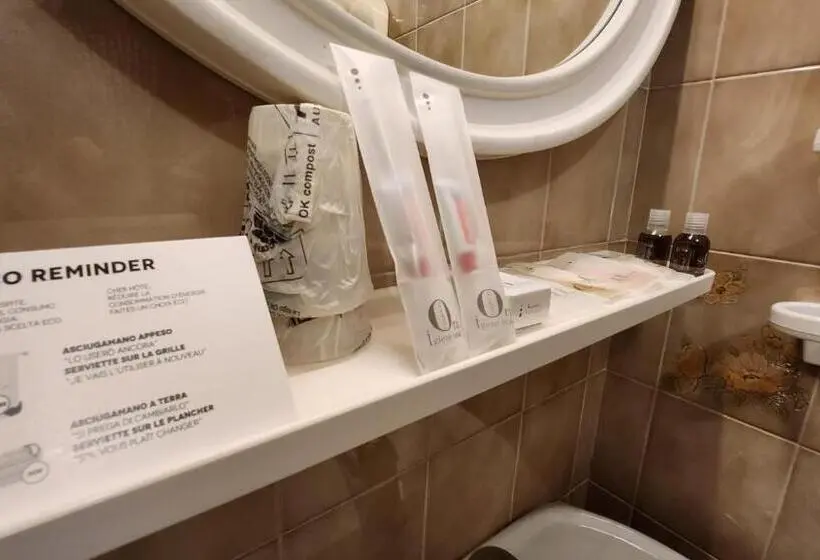 Standard Neljän Hengen Huone Parveke, Inter Hotel B&b