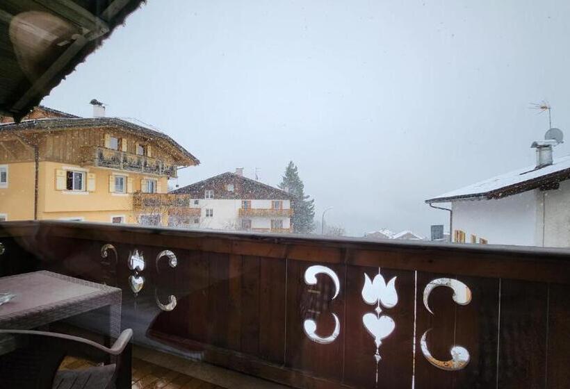 带阳台标准四人间, Inter Hotel B&b