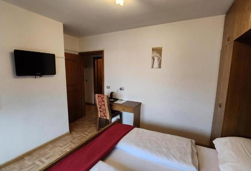 带阳台标准四人间, Inter Hotel B&b