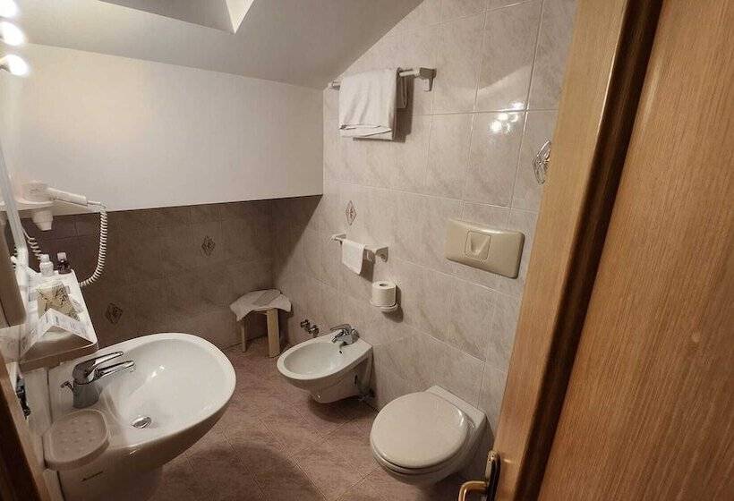 اتاق استاندارد یک نفره, Inter Hotel B&b