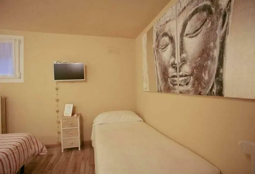 Standard Kolmen Hengen Huone, La Contrada B&b