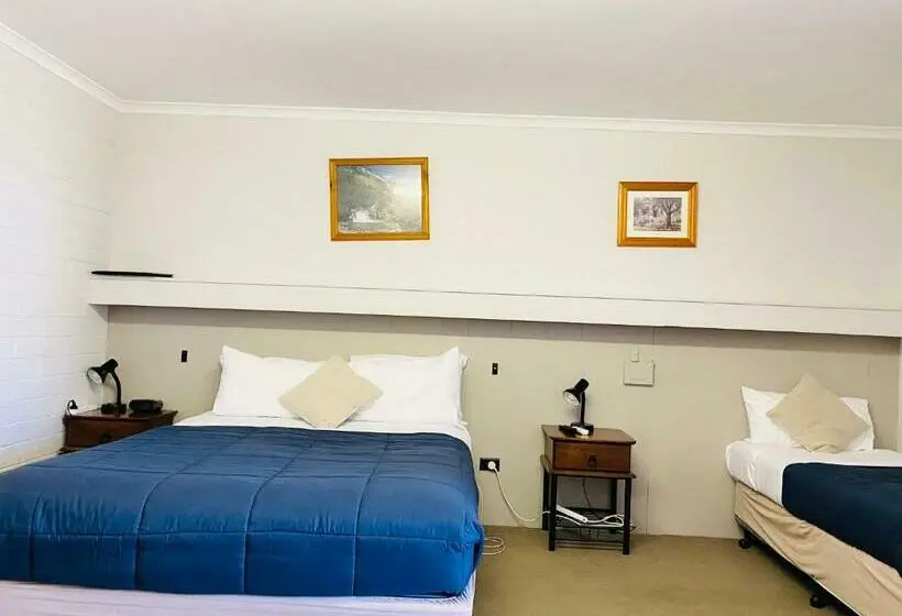Perhehuone, Millers Cottage Motel