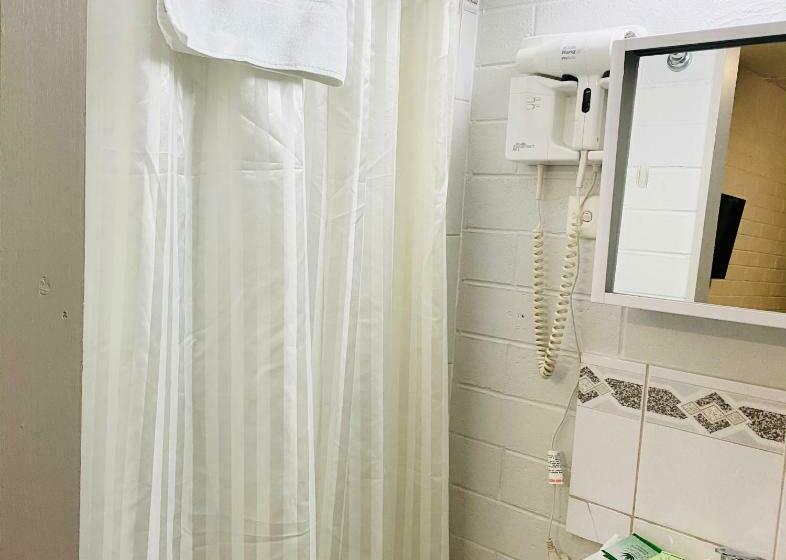 스탠다드 룸, Millers Cottage Motel