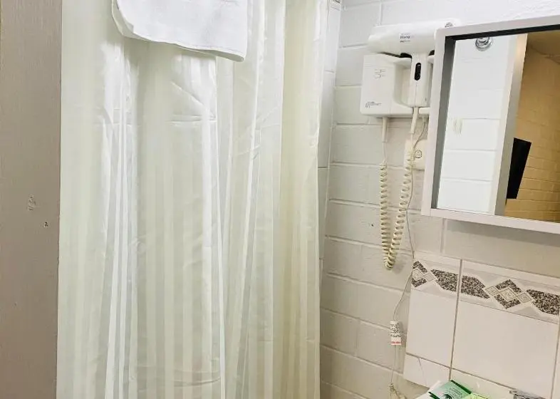 Basic-huone, Millers Cottage Motel