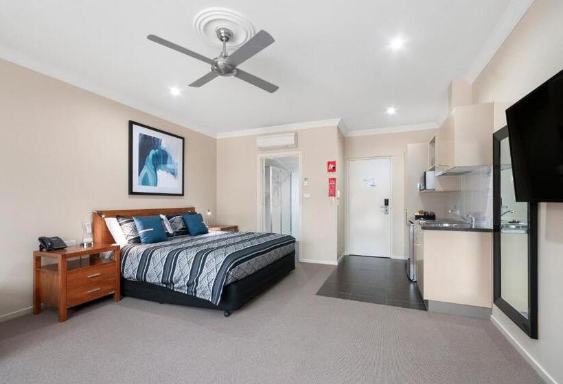 اتاق لوکس با تخت بزرگ, Bridges On Argyle