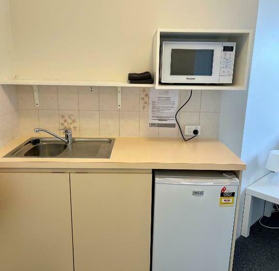 استودیوی استاندارد, Geraldton S Ocean West Holiday Units & Short Stay Accommodation