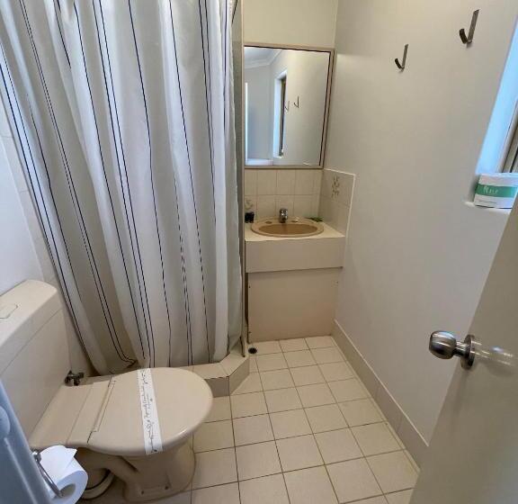 스탠다드 스튜디오, Geraldton S Ocean West Holiday Units & Short Stay Accommodation