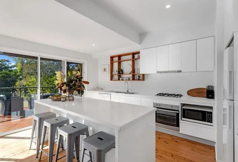 کابین, Worrowing Jervis Bay
