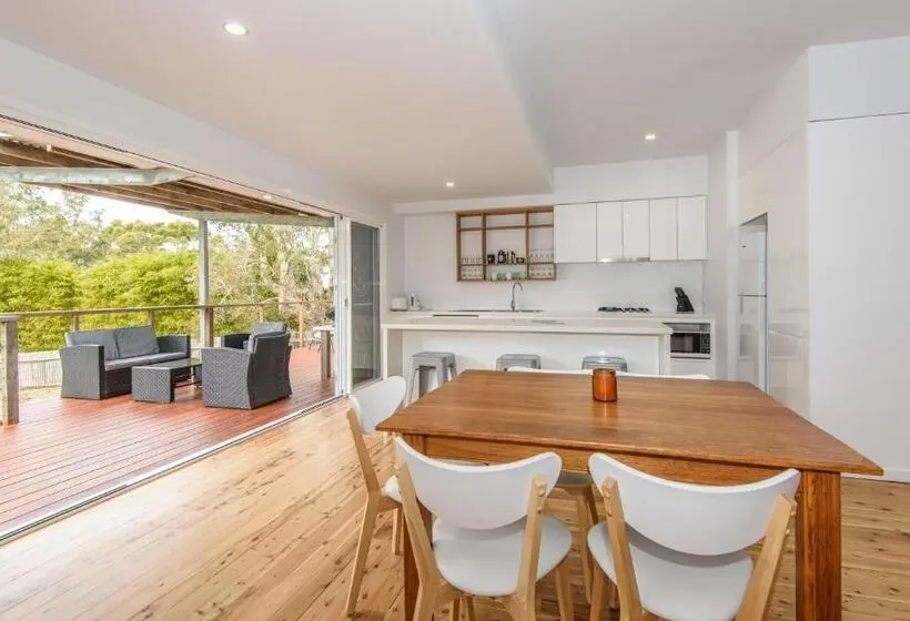کابین, Worrowing Jervis Bay