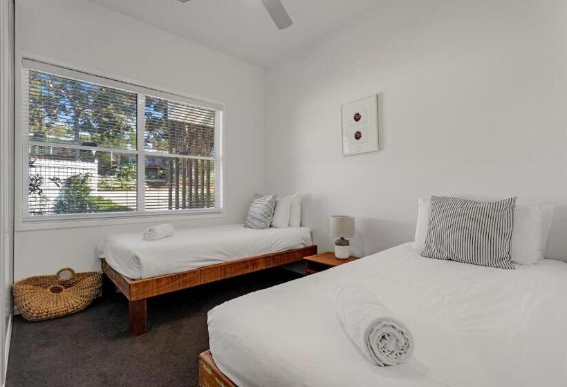 בקתה, Worrowing Jervis Bay