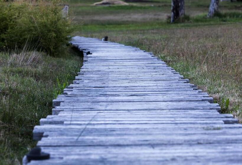 חדר סטודיו סטנדרד, Worrowing Jervis Bay